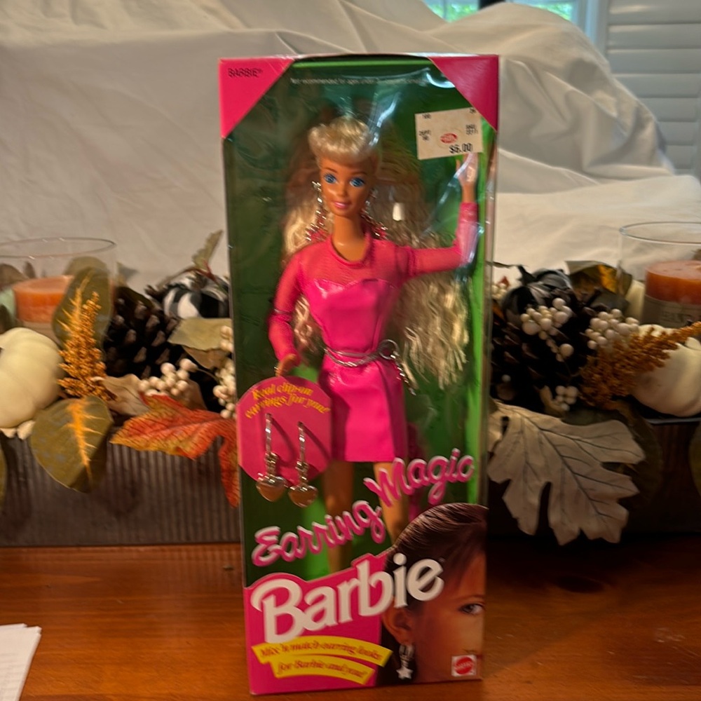 VINTAGE BARBIE NIB EARRING MAGIC 1992 PINK DOLL BLONDE 90s NRFB MATTEL 7014